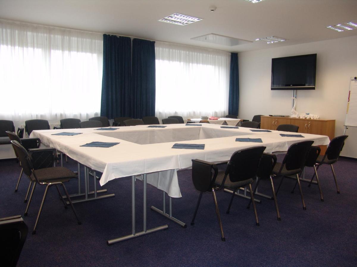 Hotel Puls Ostrava Luaran gambar