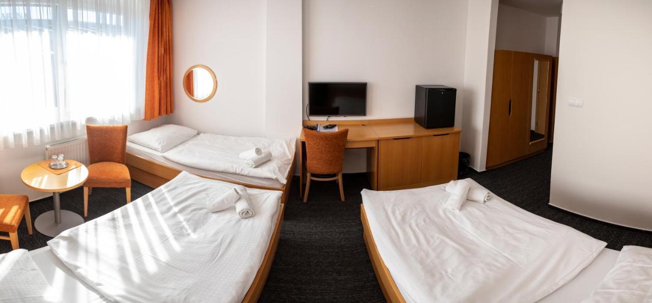 Hotel Puls Ostrava Luaran gambar