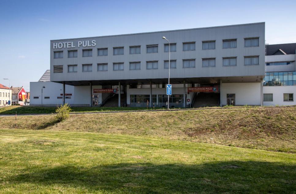 Hotel Puls Ostrava Luaran gambar