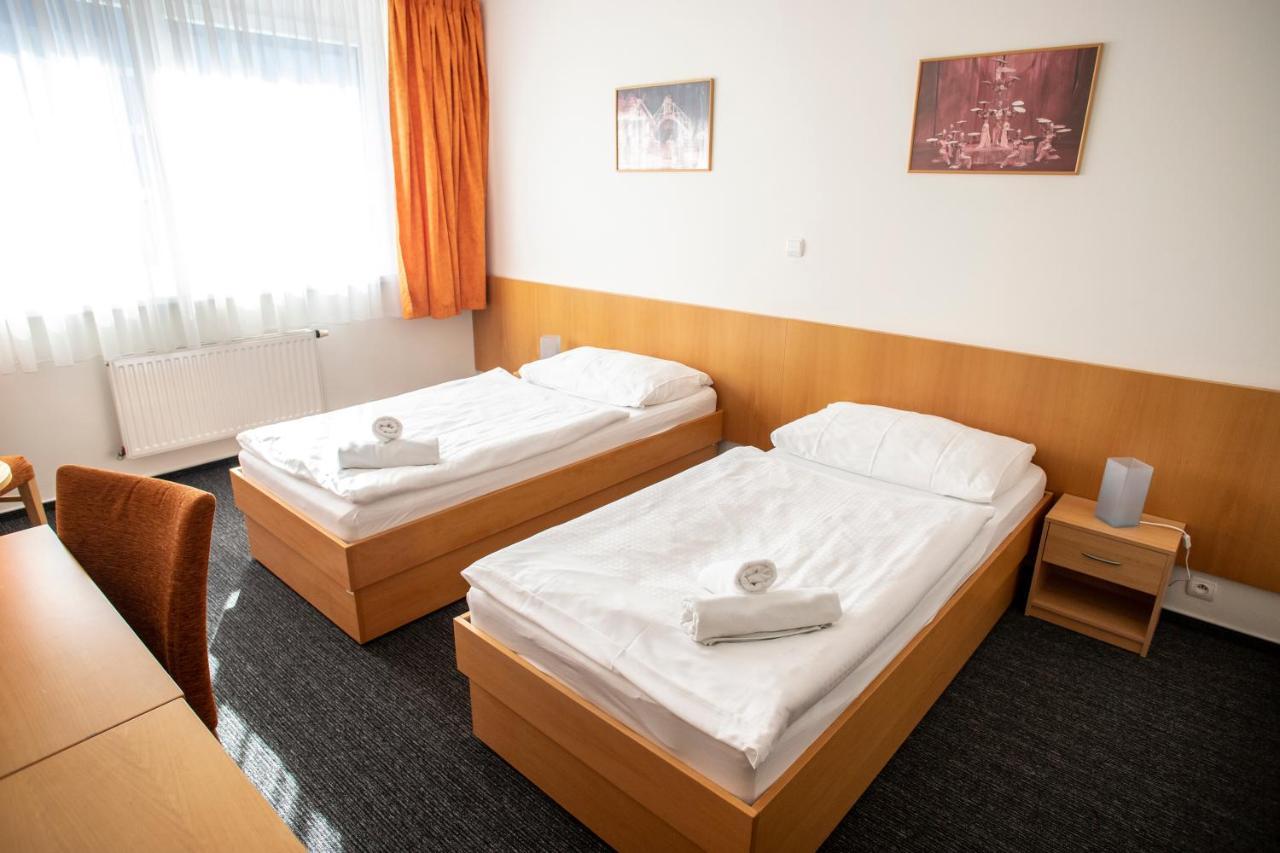 Hotel Puls Ostrava Luaran gambar